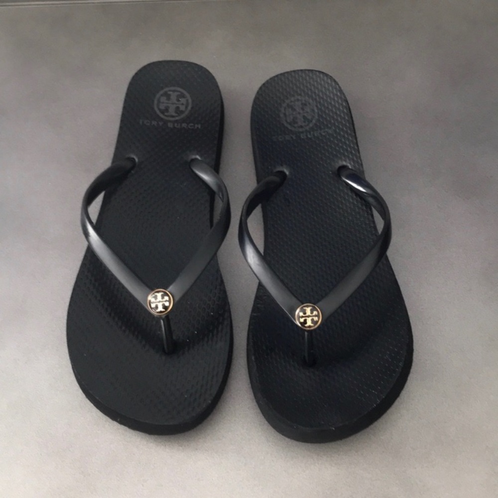 EUC size 9 Tory Burch flip-flops